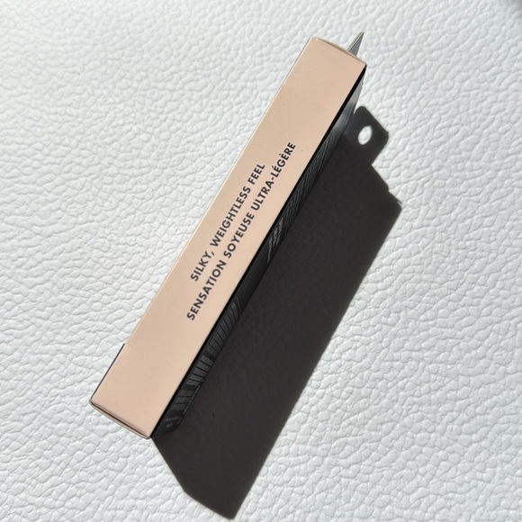 ELF Liquid Poreless Putty Primer - Picture 9 of 11